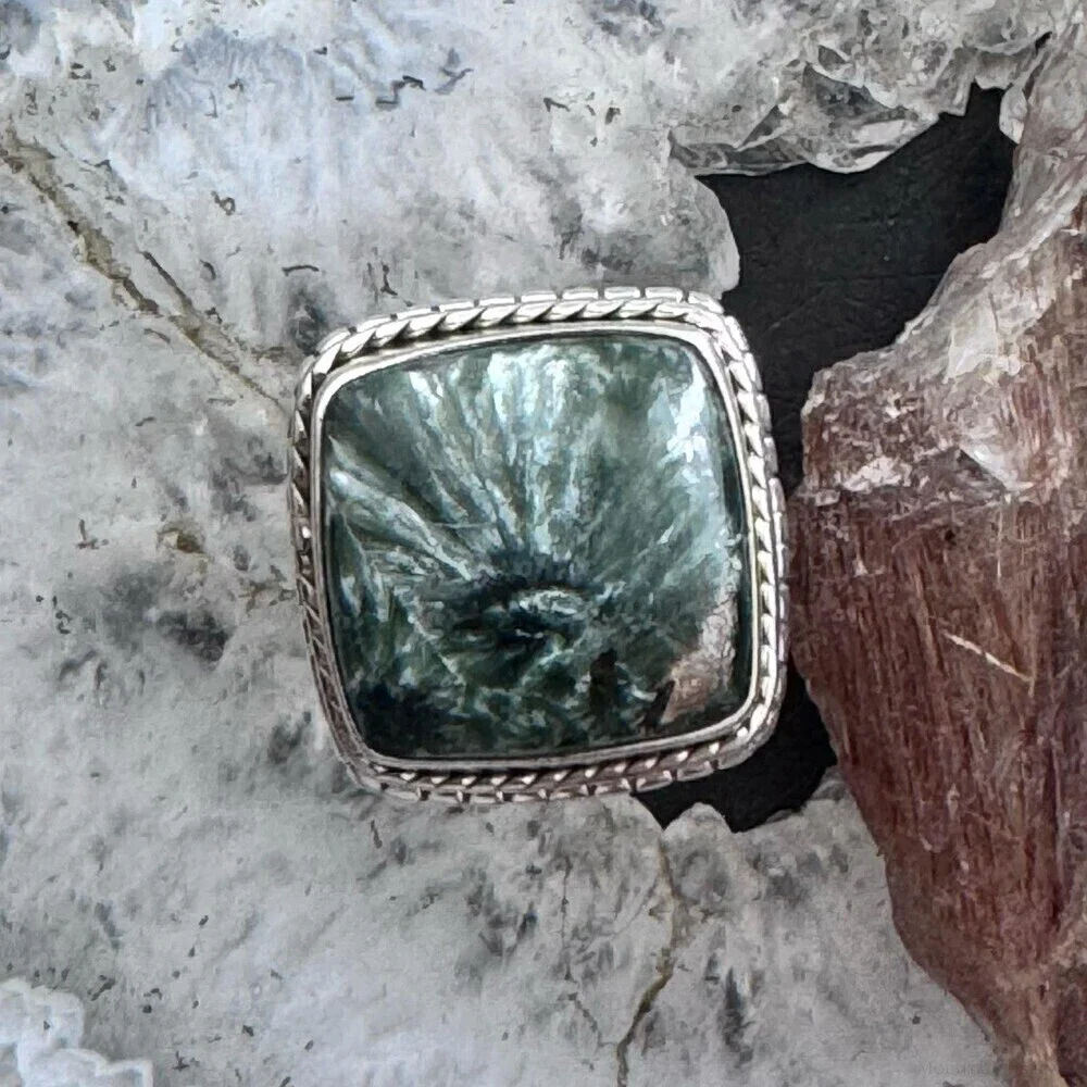 Sterling Silver Southwestern Style Square Serpentine Ring Size 8 For Women